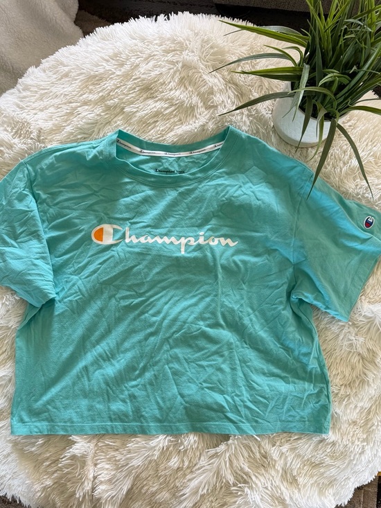Champion Tops - Champion Crop Tee